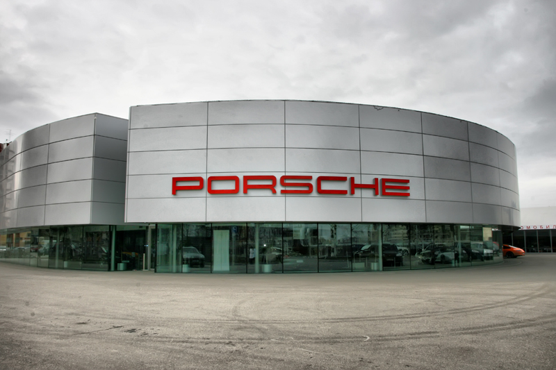 Автосалон PORSCHE г. Санкт-Петербург